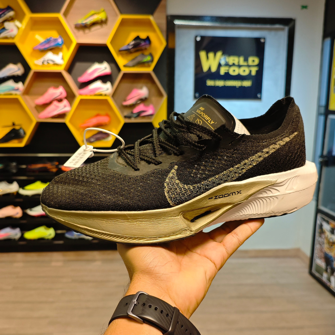 Tênis Nike ZoomX Vaporfly Next% 3 "Black/Metallic Gold Grain - PRONTA ENTREGA