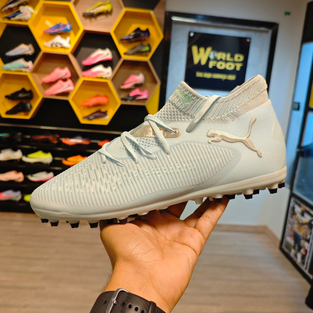 Chuteira de Campo Puma Future 8 TRava MG - Azul Claro - PRONTA ENTREGA