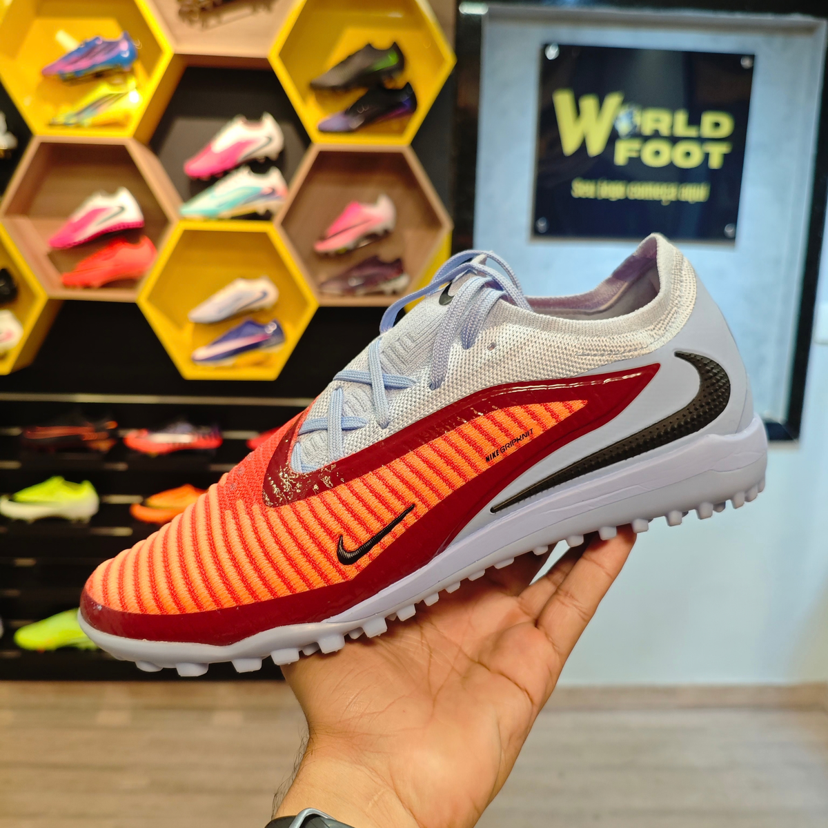 Chuteira Society Nike Phantom 6 Scary Good TF Elite - PRONTA ENTREGA