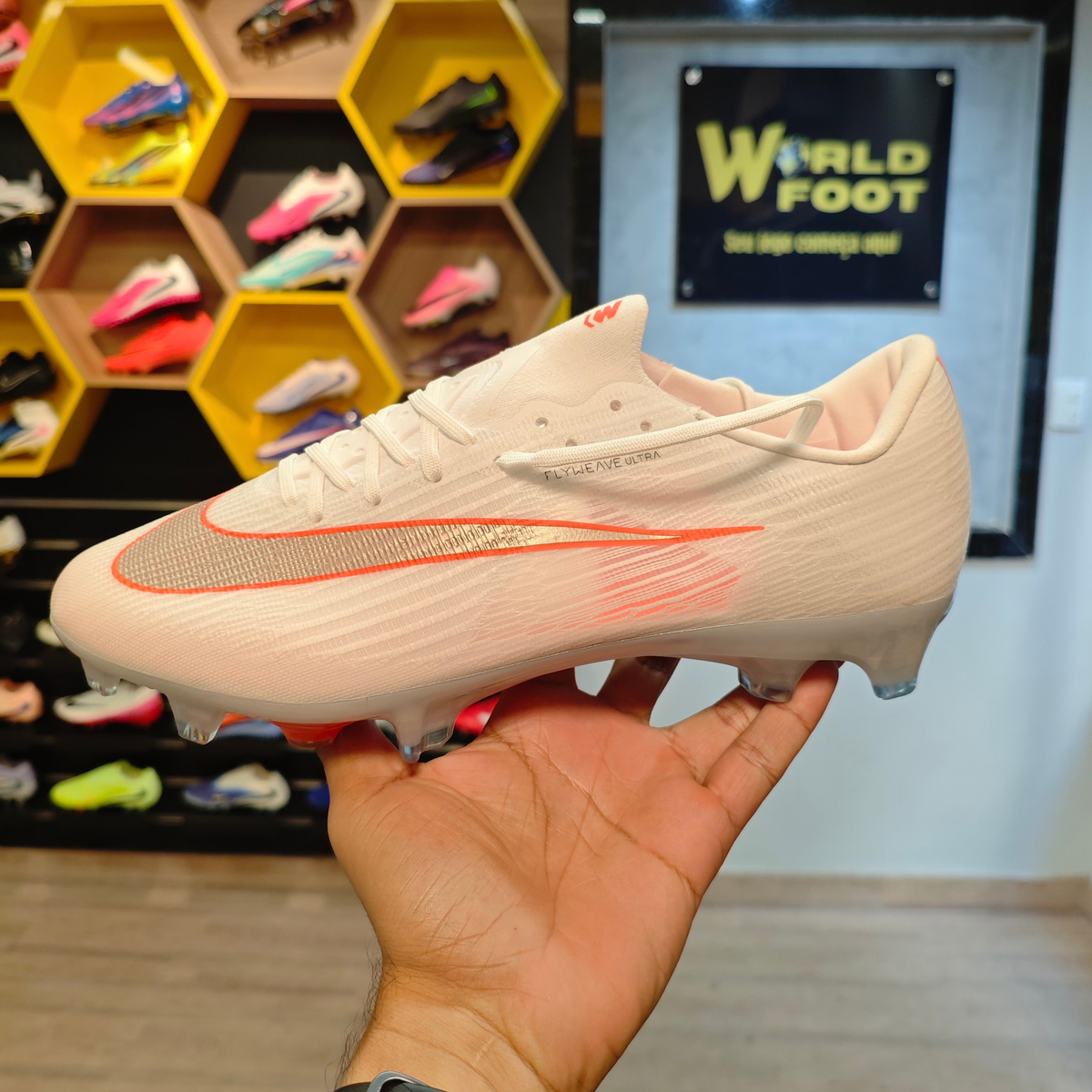Chuteira de Campo Nike Mercurial Superfly 11 FG ELITE BRANCO/LARANJA -  PRONTA ENTREGA