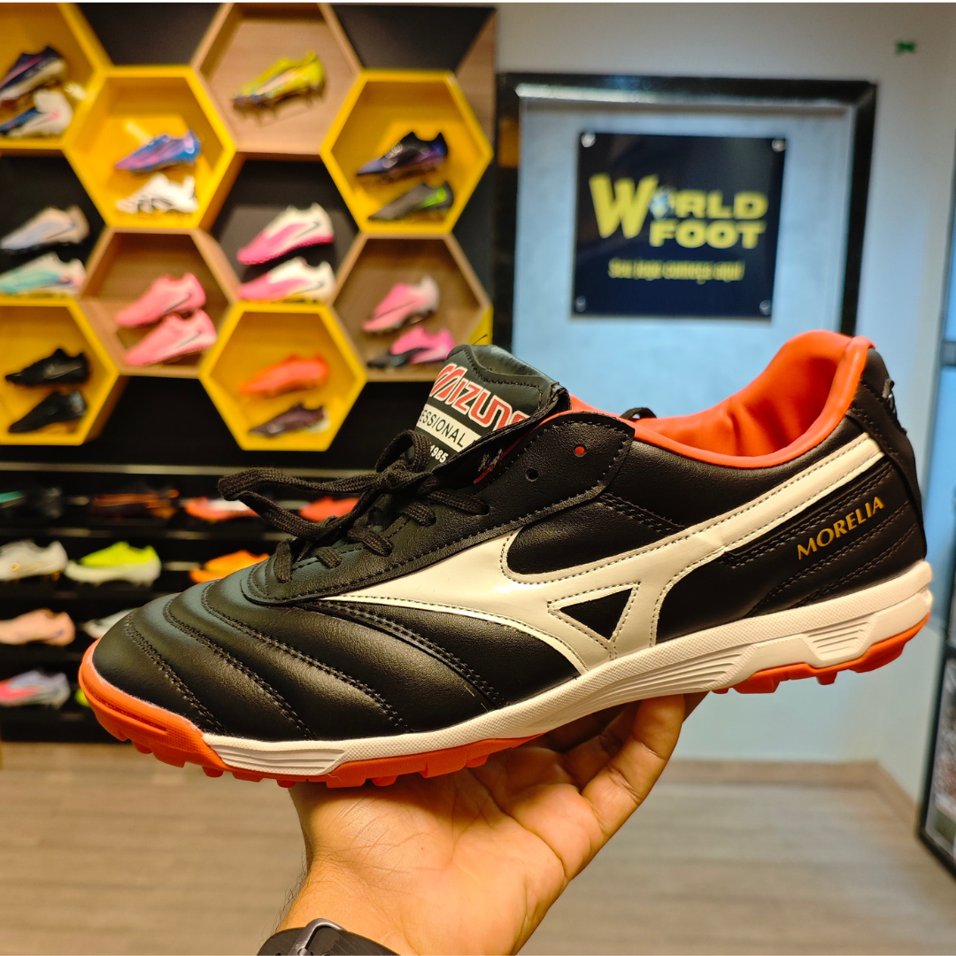 Chuteira Society Mizuno Morelia Neo 2 TF  - Preto/Vermelho - PRONTA ENTREGA