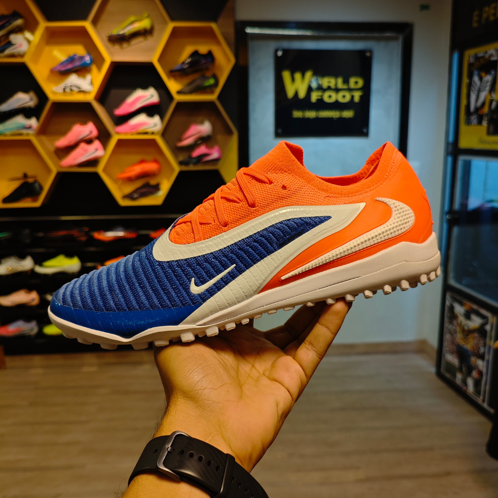 Chuteira Society Nike Phantom 6 World TF Elite - PRONTA ENTREGA