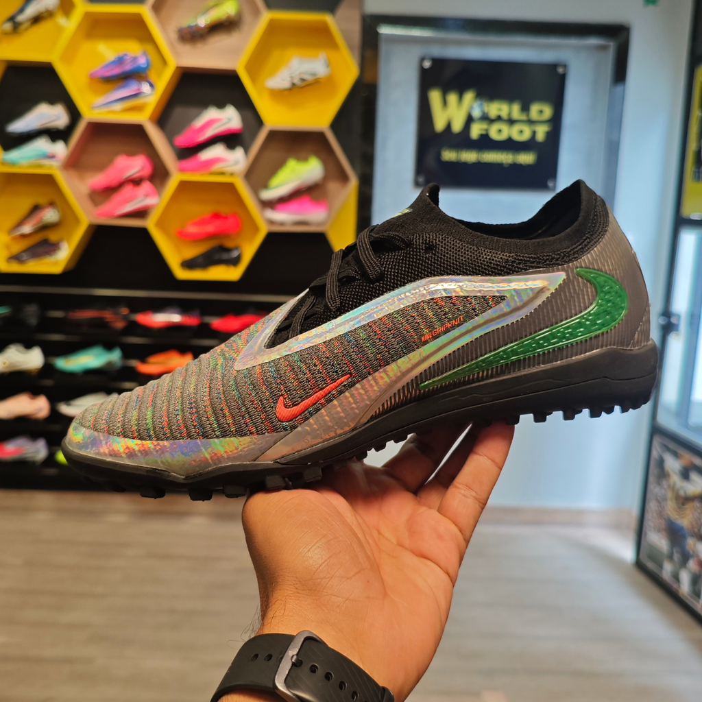 CHUTEIRA SOCIETY NIKE PHANTOM 6 EA SPORTS TF ELITE VERDE ESCURO - PRONTA ENTREGA