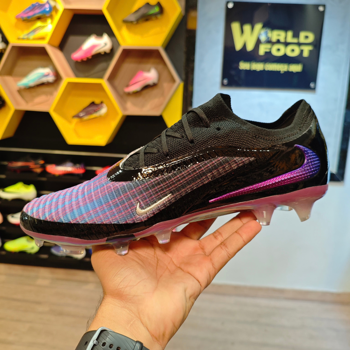 CHUTEIRA DE CAMPO NIKE PHANTOM 6 LUNNAR ROXO/ PRETO FG ELITE - PRONTA ENTREGA