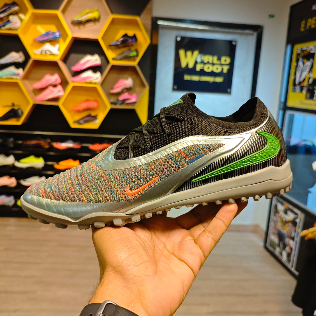 Chuteira Society Nike Phantom 6 EA Sports TF Elite -Solado Cinza - PRONTA ENTREGA